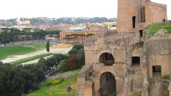 Colosseum, Roman Forum, and Palatine Hill | Fast-Track | Self-Tour - Image 8